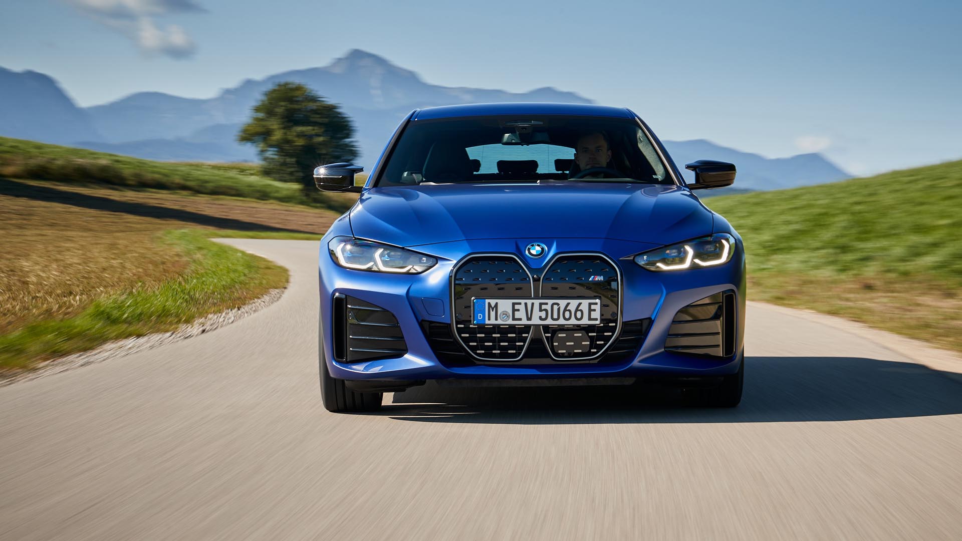 BMW i4 Review & Prices 2023 | AutoTrader UK